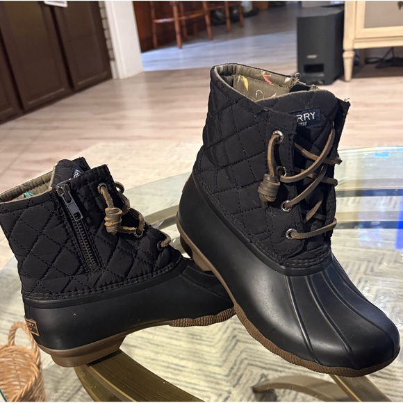 SPERRY Top-Sider Saltwater Duck boots, women’s size 6. Excellent pre-owned. - Picture 6 of 12